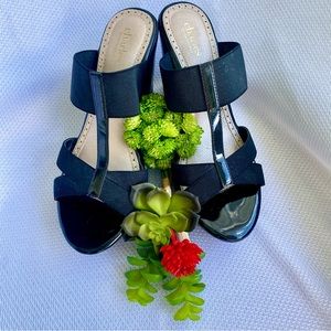 Charles by Charles David platform black shoes size 9.